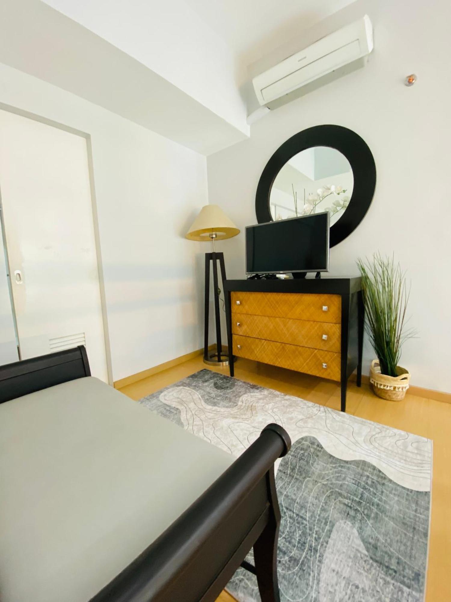Avant At The Fort By Urban Realty マニラ市 エクステリア 写真
