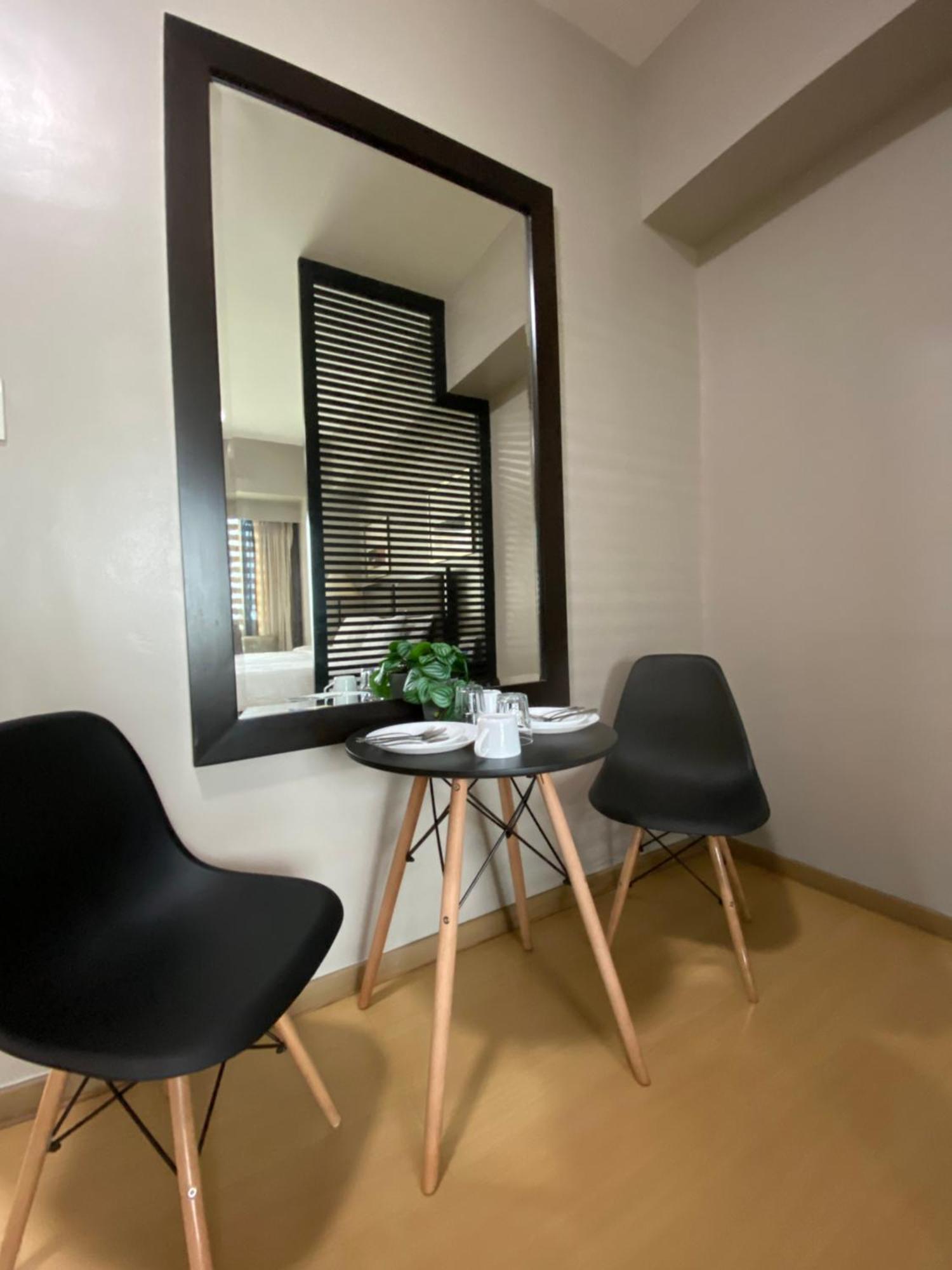 Avant At The Fort By Urban Realty マニラ市 エクステリア 写真