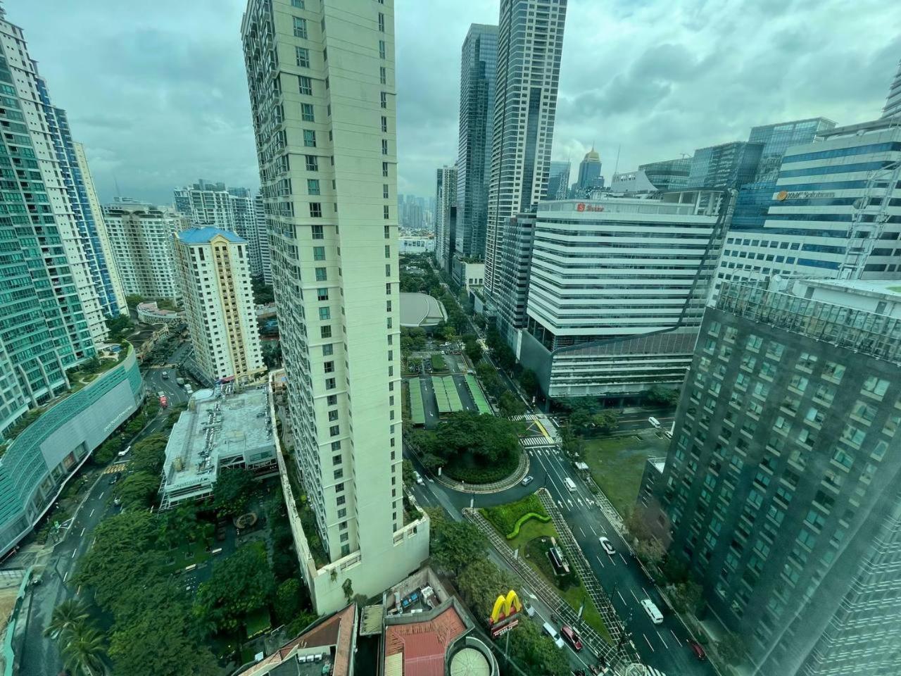 Avant At The Fort By Urban Realty マニラ市 エクステリア 写真
